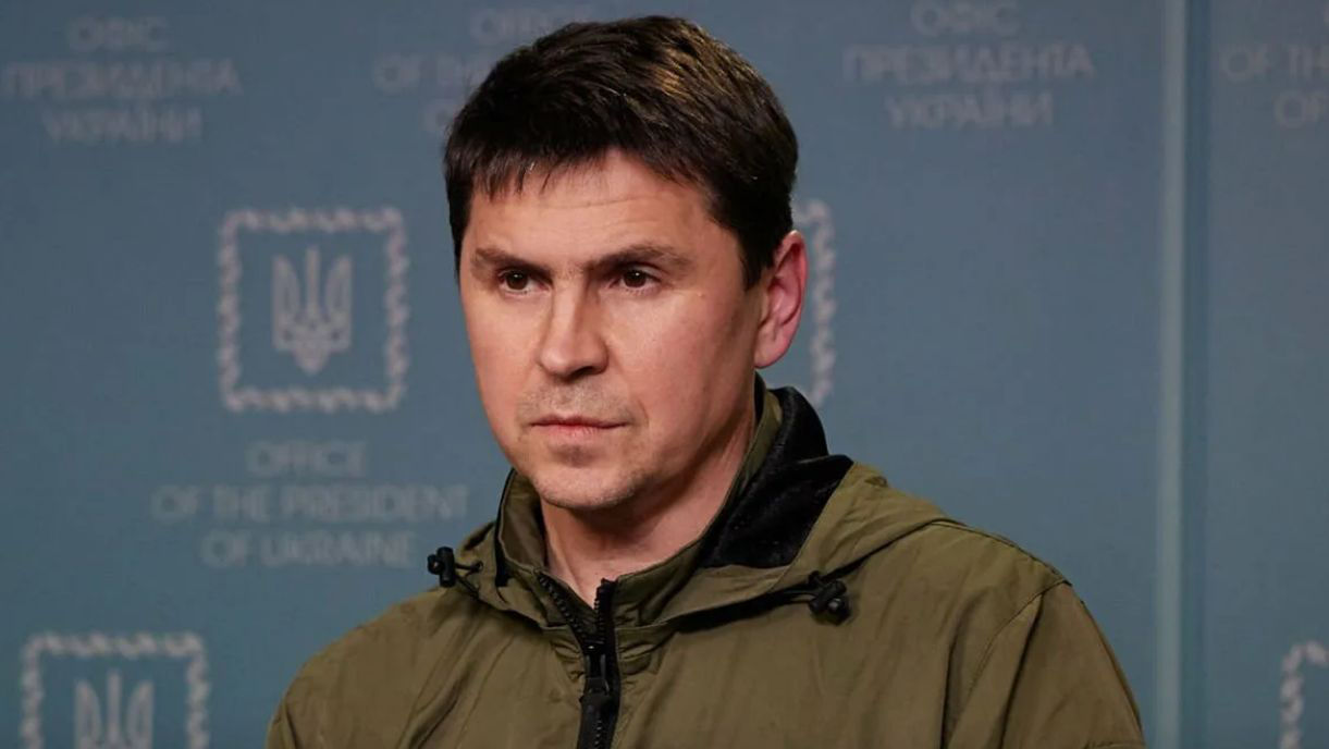 Подоляк назвал единственный способ завершить войну.