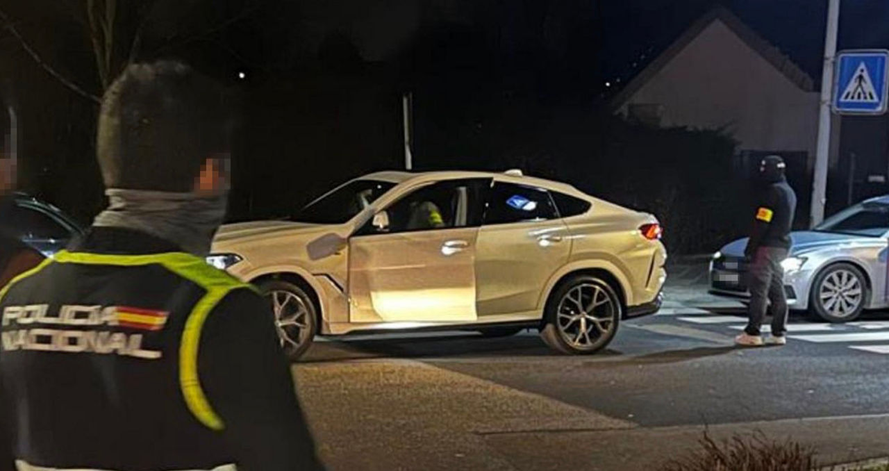 В Испании арестованы 30 членов мошеннической сети по импорту автомобилей из Германии.