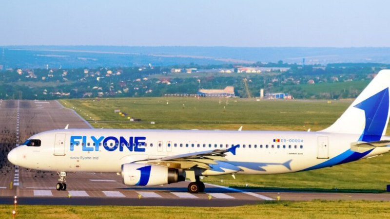 Пассажиры с детьми на рейсе Fly One из Лондона в Кишинев заплатили дважды сбор €25.
