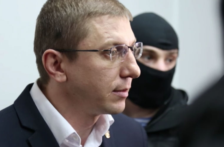 Суд оставил Виорела Мораря под судебным контролем.