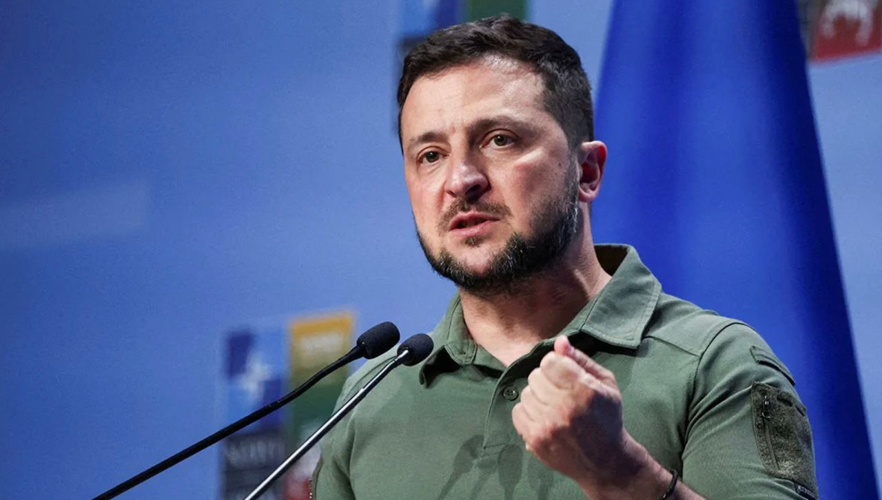 Зеленский: Мы с Путиным должны каким-то образом найти формат для прекращения войны.