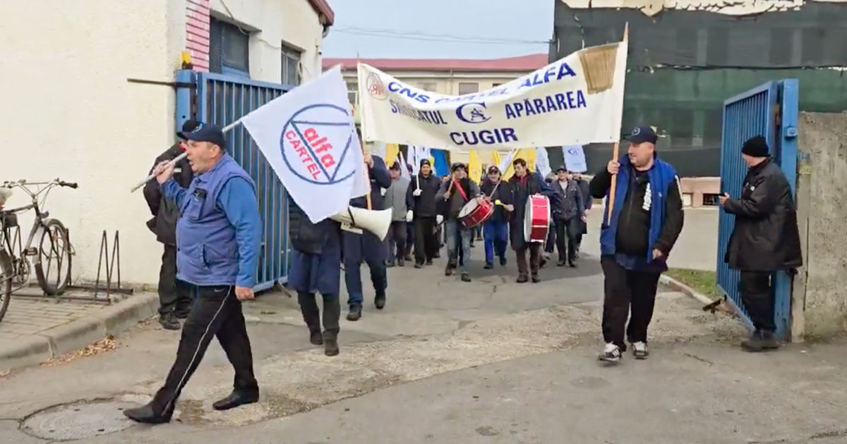Protest la Fabrica de Arme de la Cugir: Dacă nu era Putin, eram închiși.
