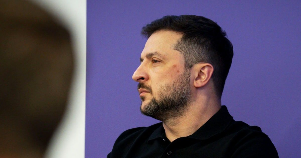 Зеленский о заявлении Путина: Хочешь, чтобы встречи не было, — надо пригласить меня в Москву.