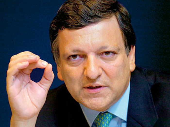 Totodată, Barroso a negat faptul că prin asocierea la UE, Moldova își va pierde suveranitatea sau statutul de neutralitate.