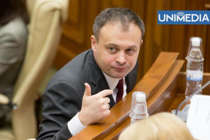 Candu a cerut tragerea la răspundere a tuturor celor care au fost implicați sau au stat în spatele fraudelor din domeniul bancar.