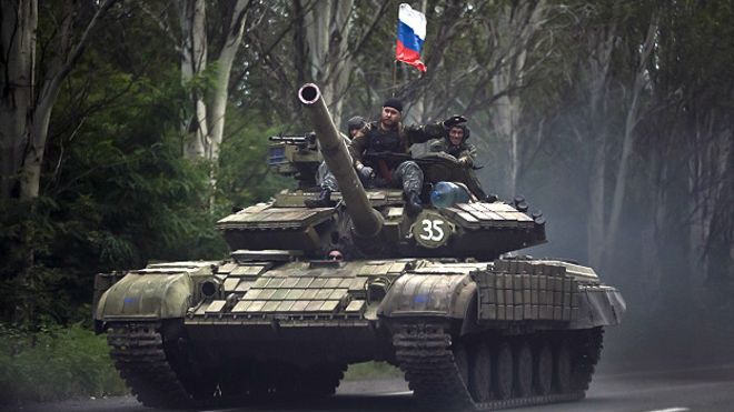 Кремль настаивает на том, что на востоке Украины нет регулярных российских войск, только добровольцы.