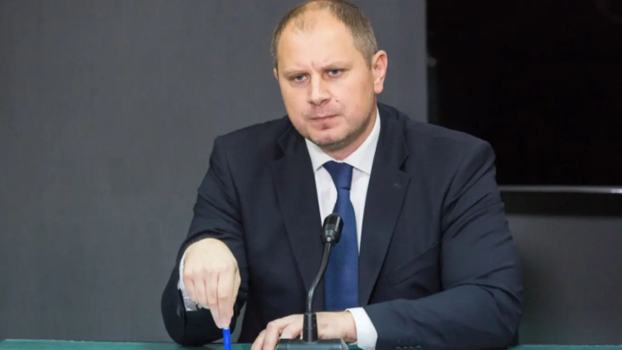 Глигор: “Масштабное дело о контрабанде сигарет направили в архив”.