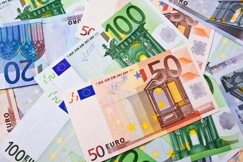 Un bărbat a cumpărat biletul câștigător la loto, dar l-a vândut mai târziu