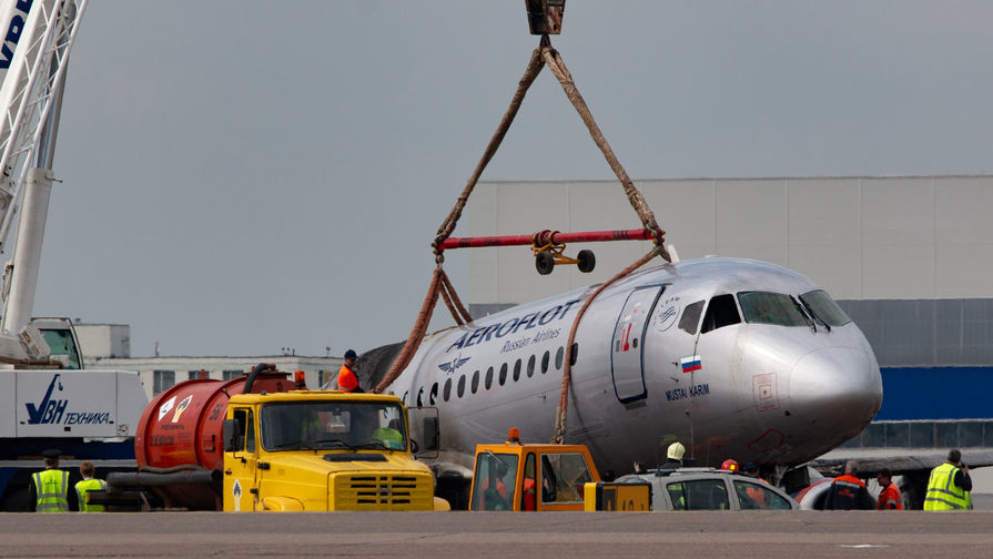 7 лет тюрьмы грозит пилотам сгоревшего SSJ 100, заявил юрист.