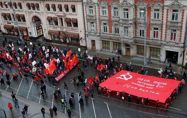 Одна из главных позиций закона - признание режима 1917-1991 годов в Украине преступным.