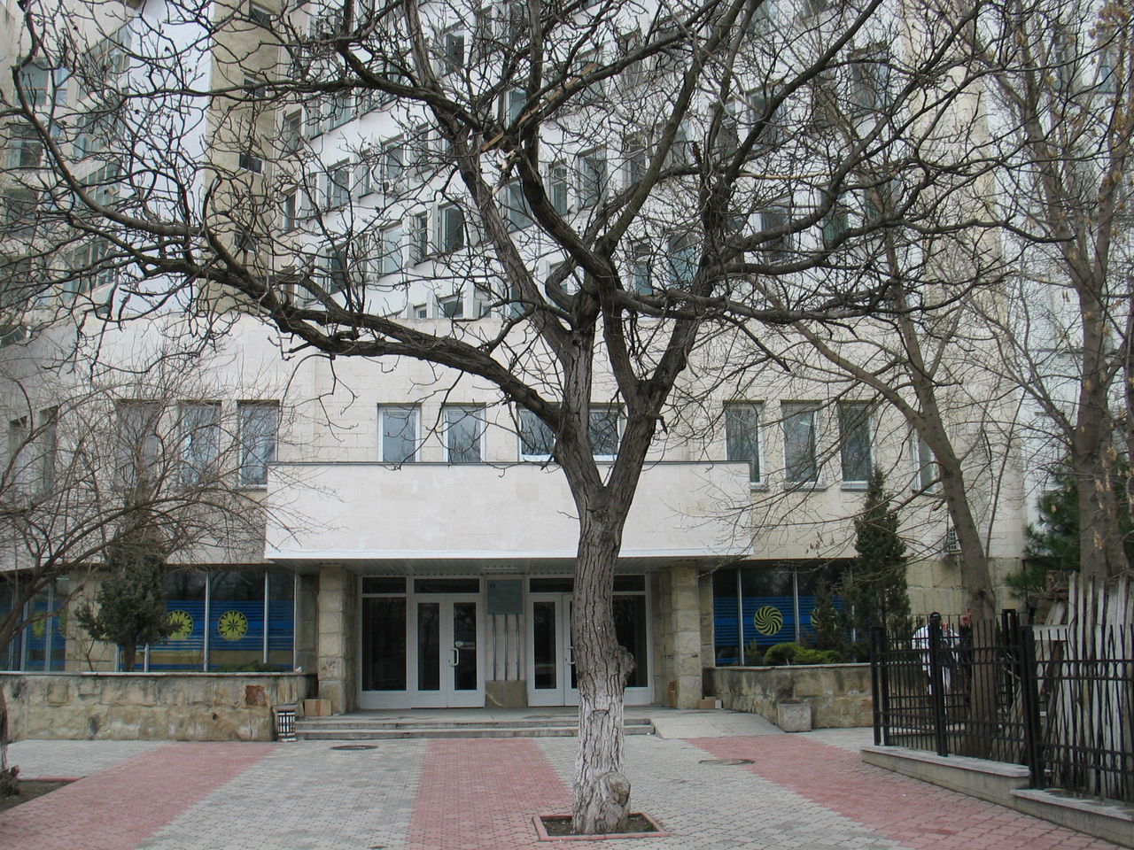 Infirmierele spun că nu este prima oară când nu le sunt date salariile la timp. Foto: urgenta.md