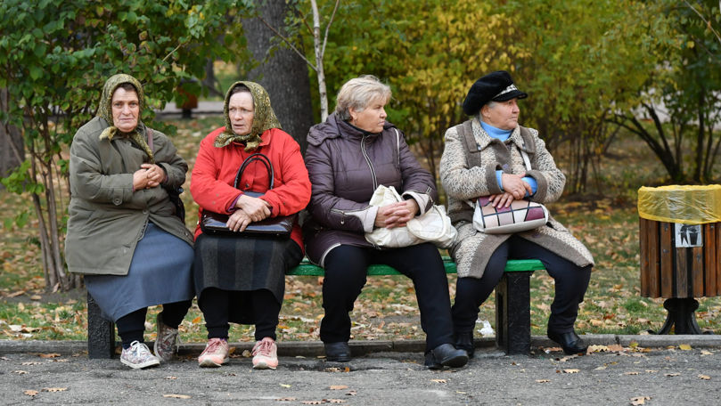 Pensia unui român cu 40 de ani vechime, după noua formulă: Dublă față de media de la Chișinău.