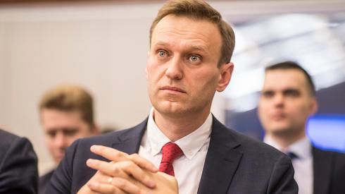 Летевшая с Навальным женщина раскрыла подробности ЧП.