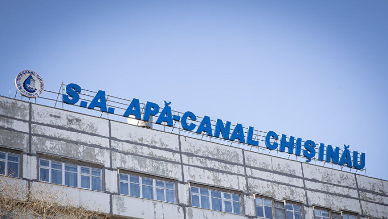 Apă-Canal Chișinău SA обязано заплатить в течение 60 дней в государственный бюджет штраф в размере 767 048 леев. Фото: bizlaw.md.