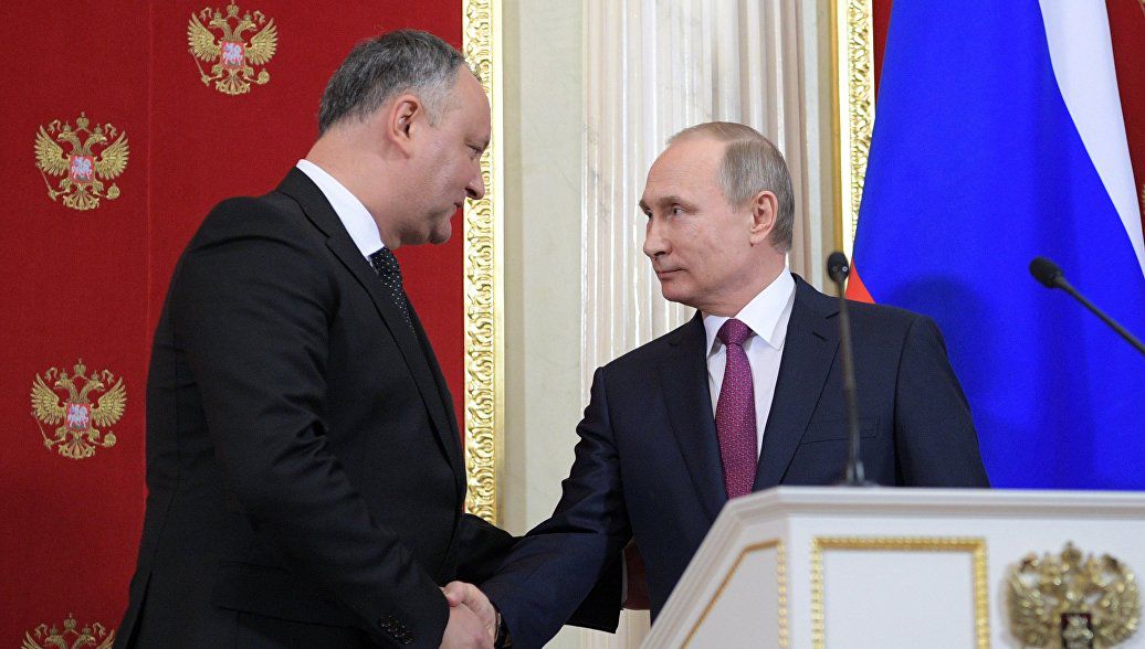 Додон рассказал о встрече с Путиным 9 мая.