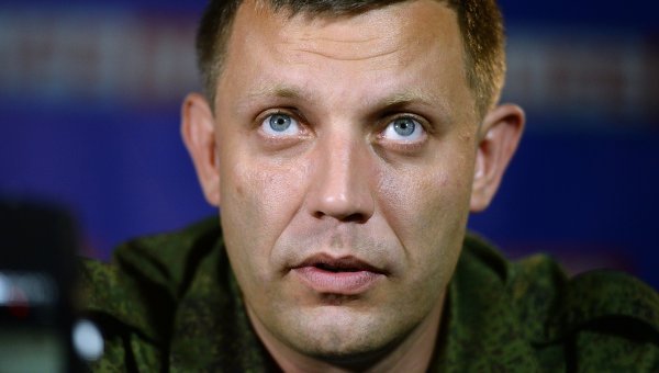 Александр Захарченко рассчитывает, что до конца года вузы республики перейдут на дипломы, которые признаются в РФ.