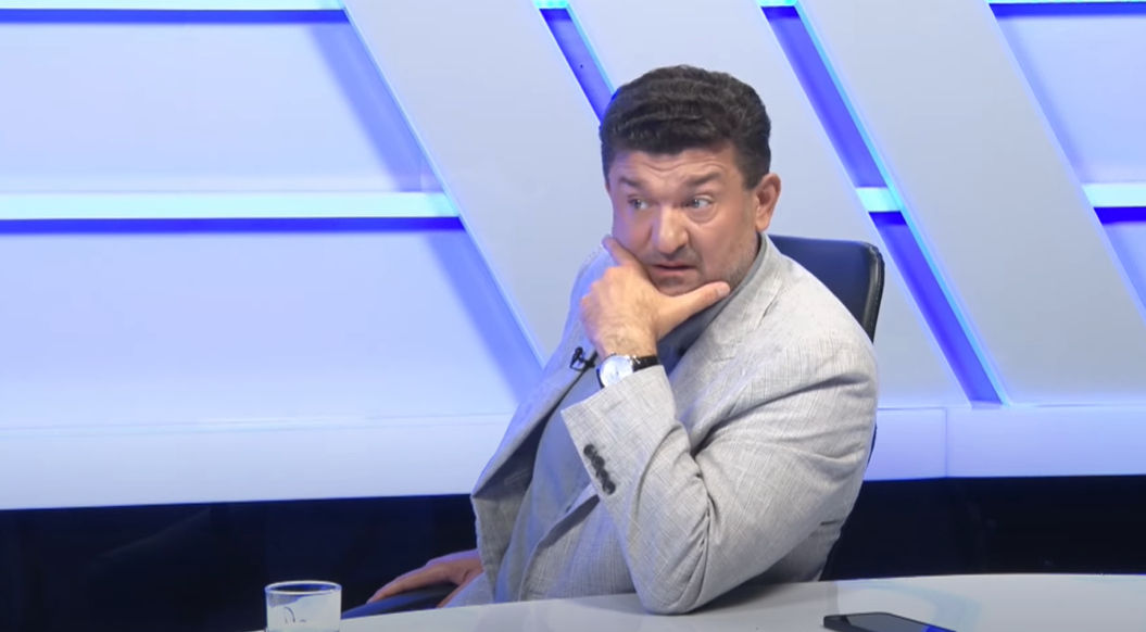 Представитель «Гражданского конгресса», экс-вице-министр экономики Юрий Мунтян.