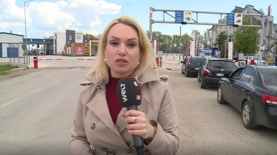 Овсянникова сняла репортаж о Молдове: Люди не перестают молиться о мире.