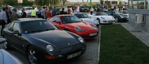 Din 500 de automobile de marca „Porsche” aduse în țară, mai mult de jumătate sunt înregistrate pe numele persoanelor juridice. Foto: yupi.md