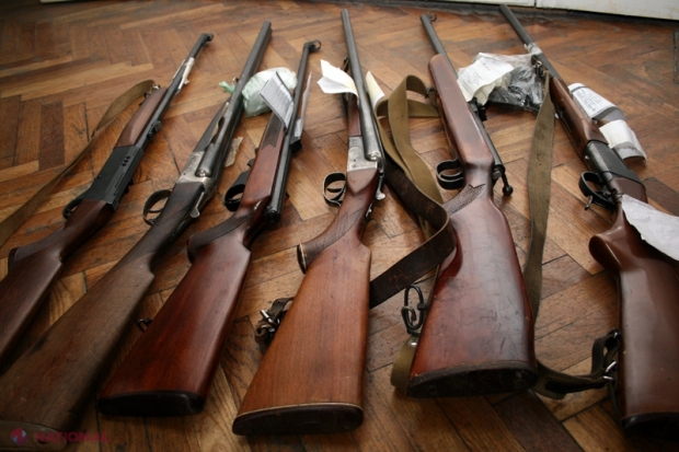 Peste 53 de mii de persoane fizice și juridice din R. Moldova au în proprietate una sau mai multe arme.