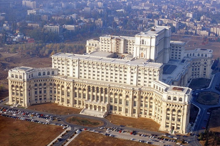 Парламенту Румынии предложат осудить российскую политику в отношении Республики Молдова.