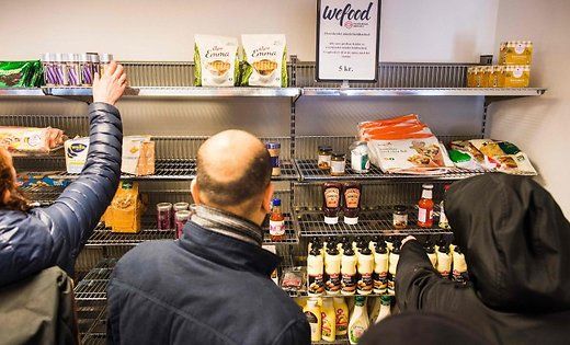 В Дании стал популярным супермаркет с просроченными продукты.