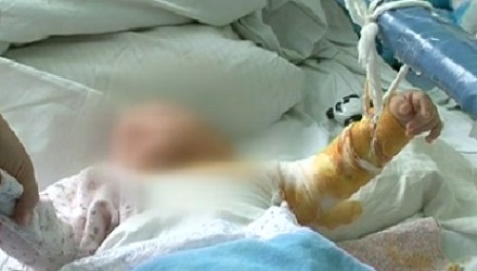 De la spitalul raional Cahul, copilul a fost adus de urgenţă cu Serviciul Aviasan la Spitalul Clinic Republican „Emilian Coţaga”.