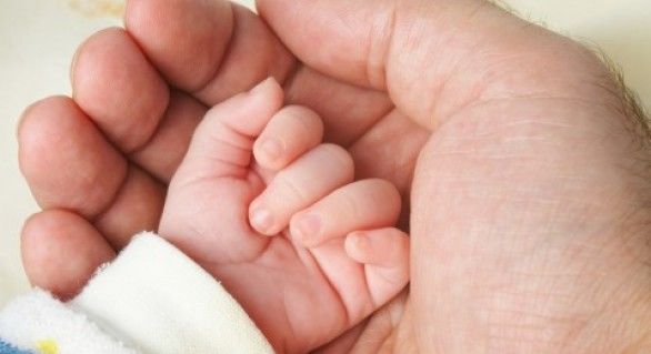 Încă un bebeluș a ajuns la spital, după ce a fost bătut de propriul tată.