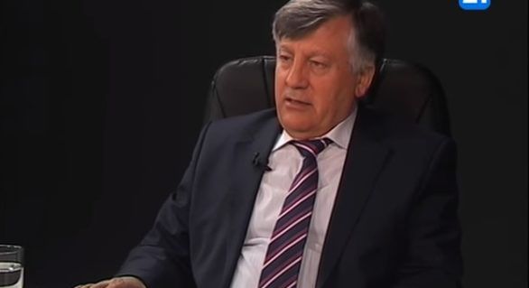 Ион Дьяков еще не принял окончательного решения, но говорит, что рассматривает это в качестве "вызова со стороны нынешних властей". Фото: independent.md.