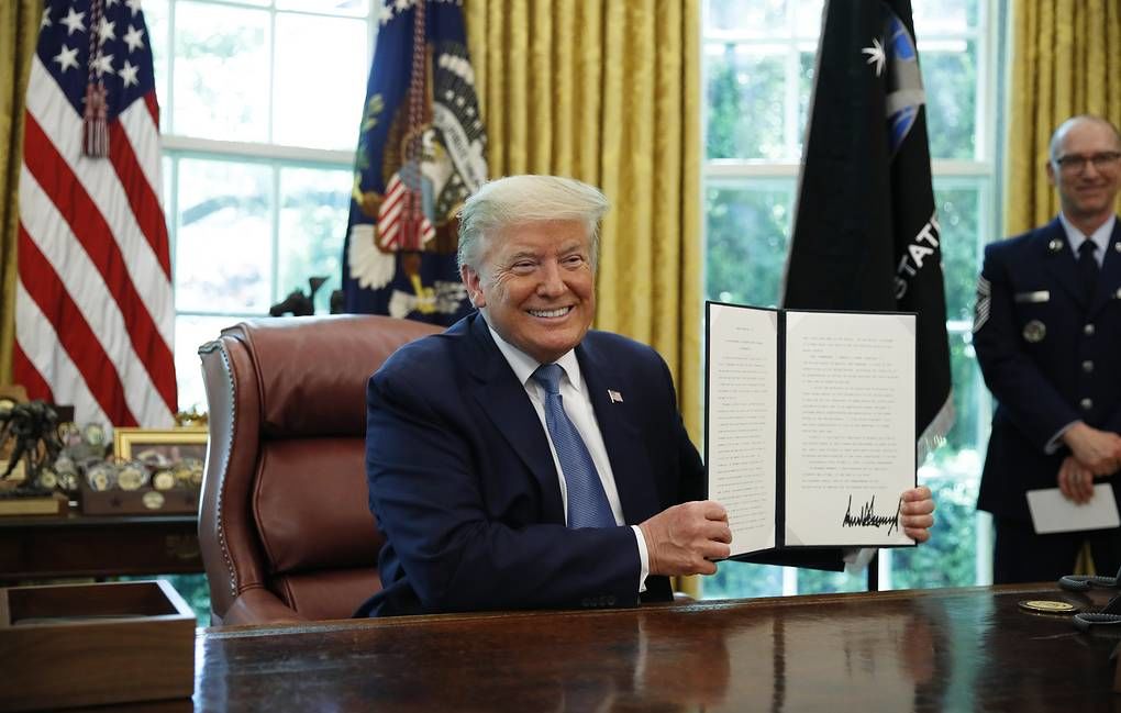 Трамп анонсировал создание "супер-пупер-ракеты".