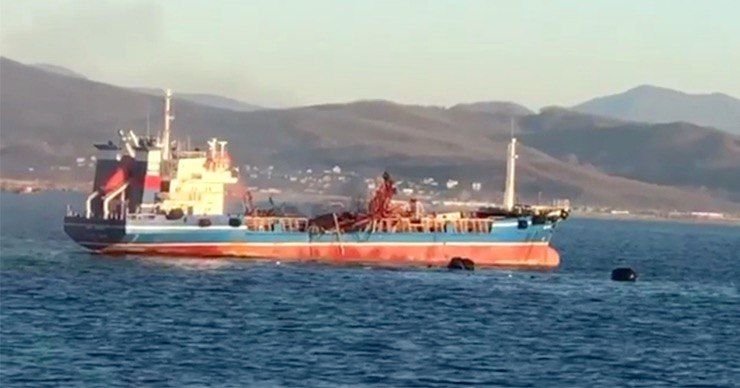 Опубликовано видео с танкером в Находке, на борту которого взорвался газ.
