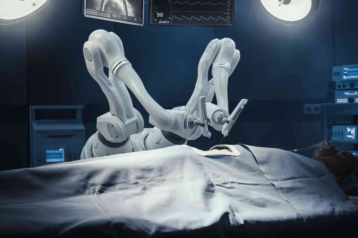 Un robot chirurgical a efectuat prima operație fără intervenția omului.