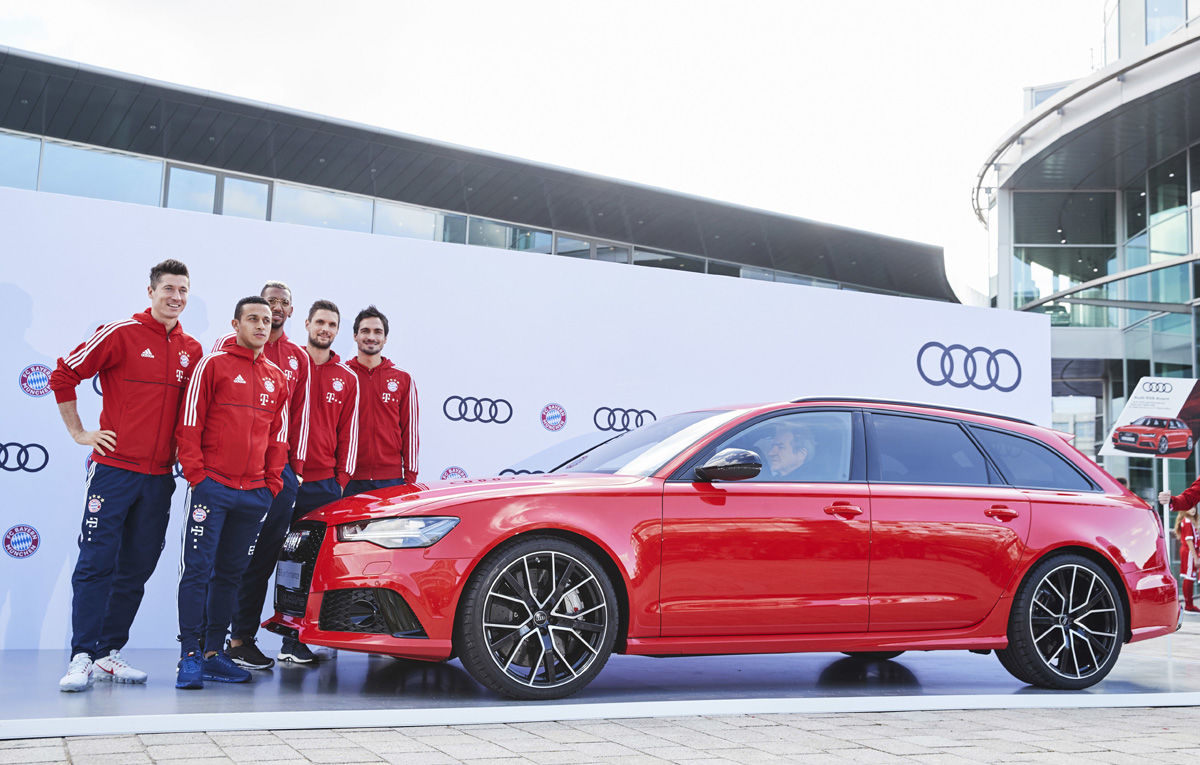 Audi le-a împărţit maşini jucătorilor de la FC Bayern Munchen.