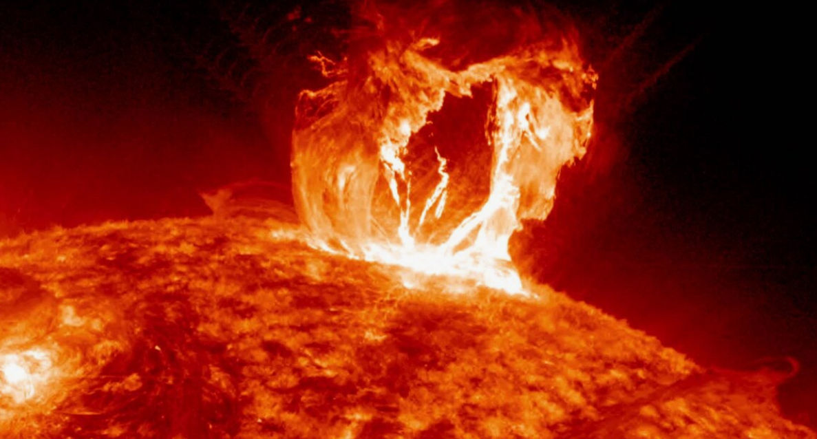 O erupție de cea mai înaltă clasă a avut loc pe Soare.