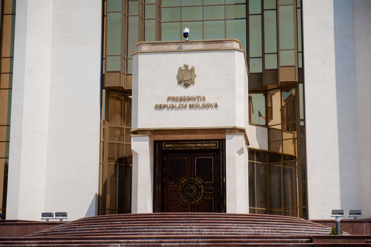 Санду проводит встречу с представителями проевропейских партий.