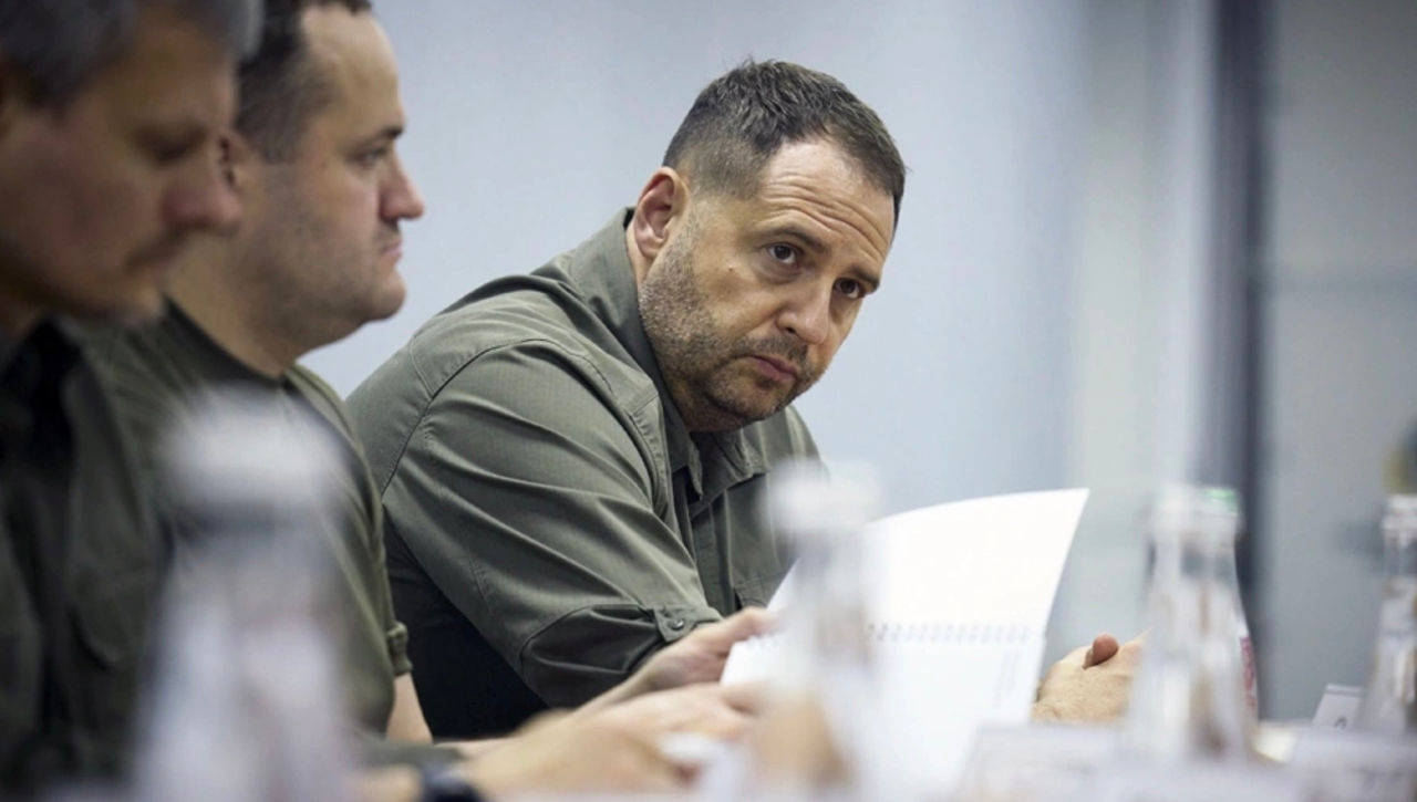 Ermak nu îi poartă pică lui Zelenski: Era prietenul meu încă înainte de această slujbă.