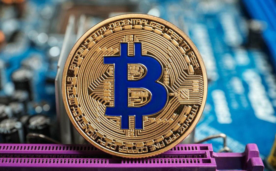 Биткоин обновил минимум с 24 февраля.