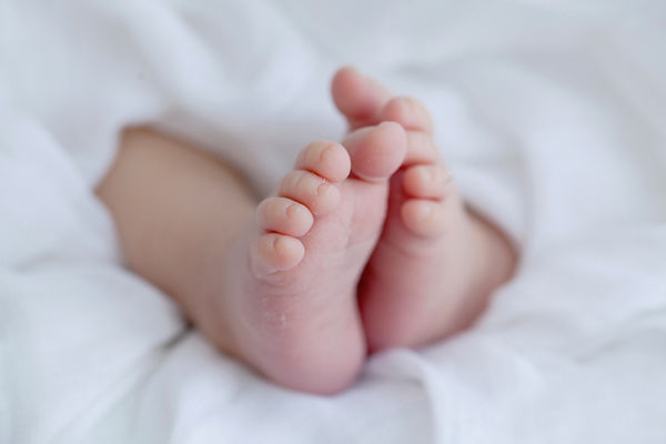 În Orhei, un bebeluș de doar 2 luni a murit în timp ce mama îl alăpta.