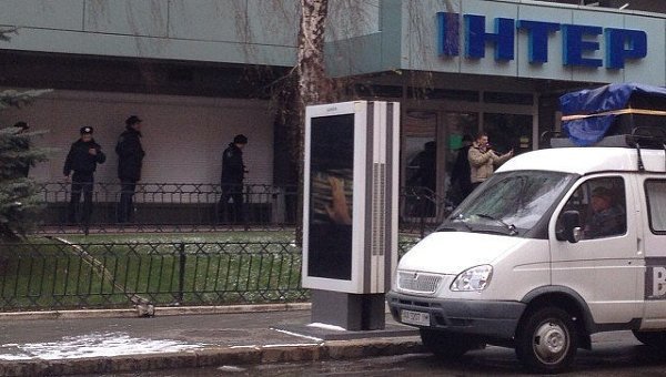 Протест майдановцев был вызван тем, что «Интер — это российский канал».