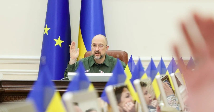 Еврокомиссия утвердила план послевоенного восстановления Украины.