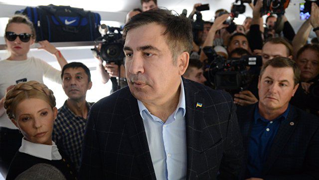 Ранее президент Украины Петр Порошенко лишил Саакашвили украинского гражданства.