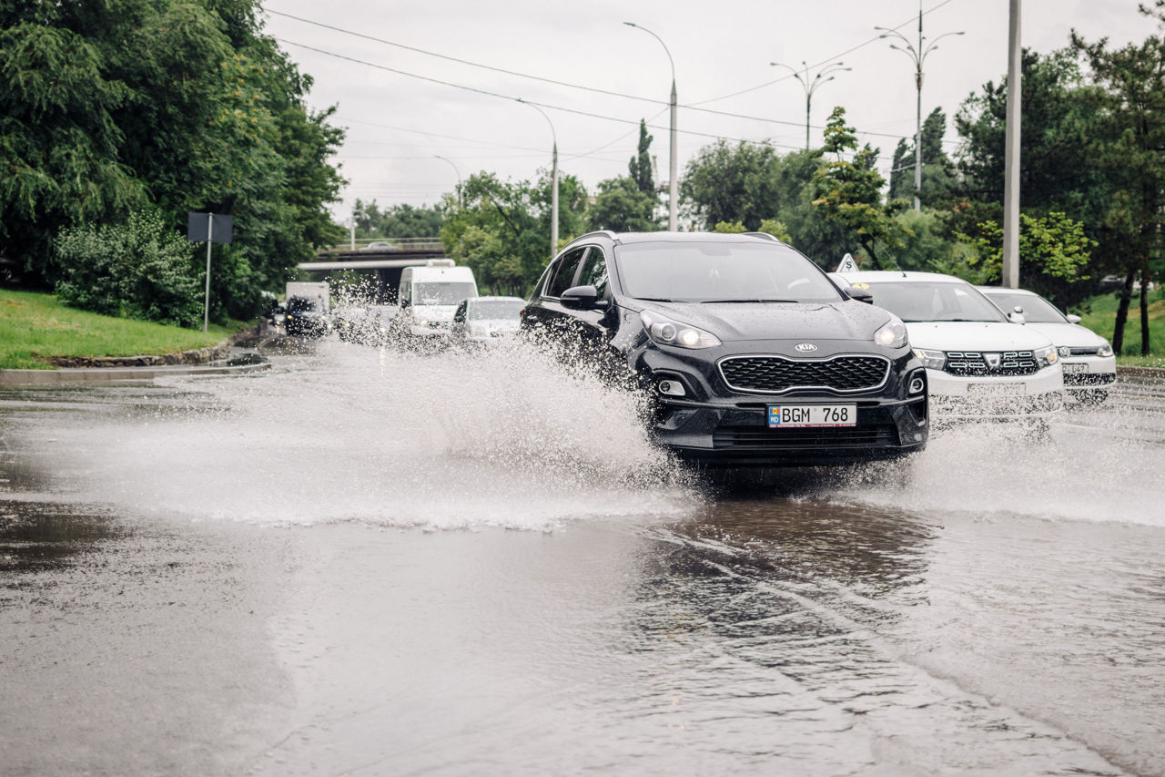 Avertizare meteo: Codul Galben de ploi puternice, prelungit.