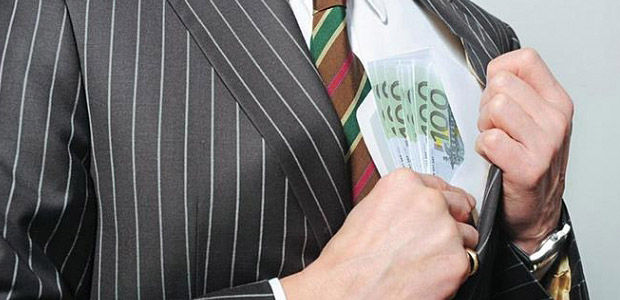Государственные предприятия ослабле­ны из-за коррупции, налогового беспоряд­ка. Фото: ipress.ua