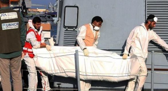 31 migranţi au murit fiind mâncați de rechini în Marea Mediterană