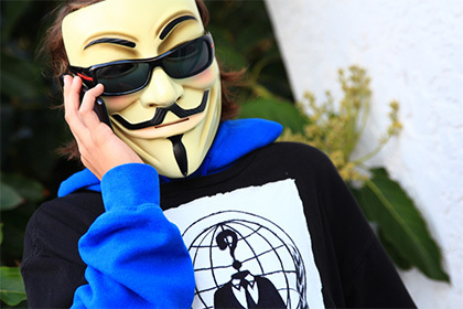 Международная группа хакеров Anonymous была основана в 2003 году.