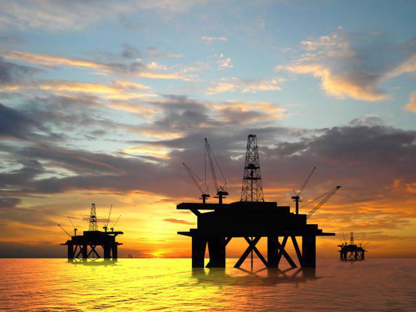 Preţul petrolului coboară la minimul ultimilor şase ani. Foto: capital.ro