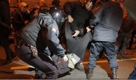Proteste în Rusia de ziua lui Putin: Peste 100 de arestări