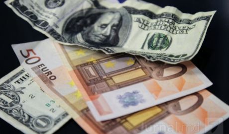 Recordul maxim al transferurilor a fost înregistrat în 2008, când moldovenii au expediat în ţară 1 miliard 660 de milioane de dolari.