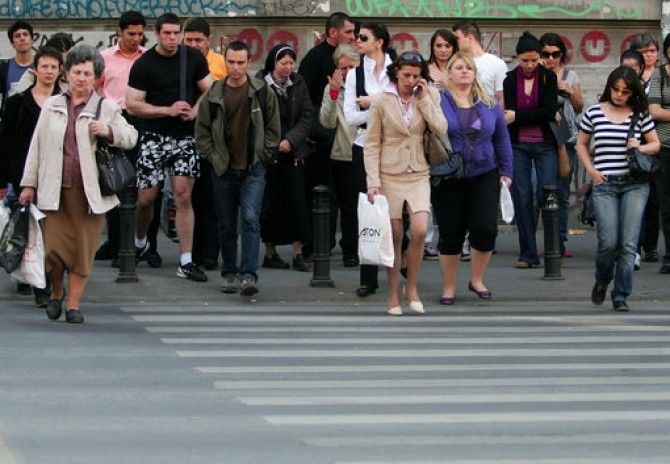 Cât muncesc românii. Petrecem mai puține ore pe săptămână la serviciu decât englezii sau austriecii.