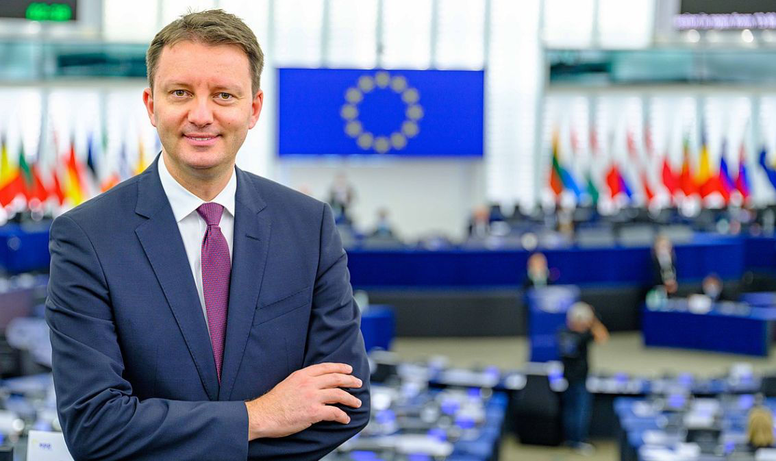 Мурешан: Смена правительства никак не влияет на европейский курс Молдовы.